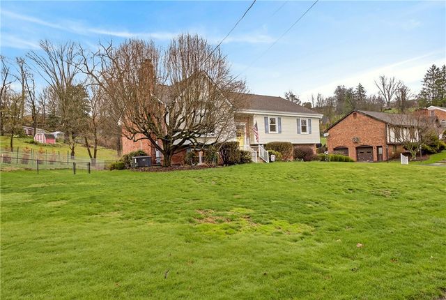 111 Ammons Dr, Peters Twp, PA 15317