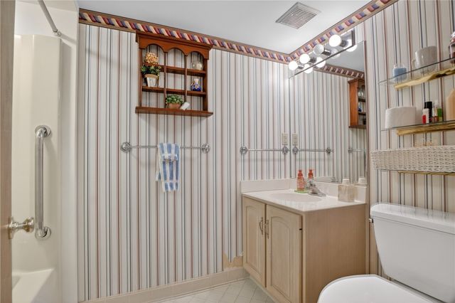 111 Ammons Dr, Peters Twp, PA 15317