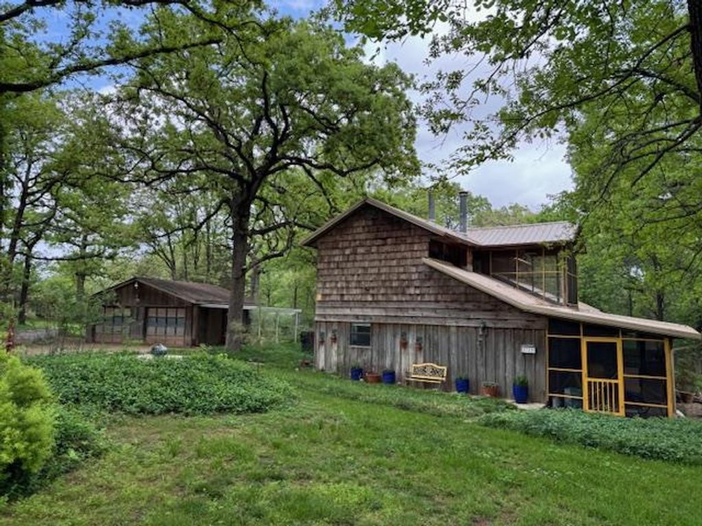 Image 1 of property listing at 2725 Cabin Road, Norman, OK 73026