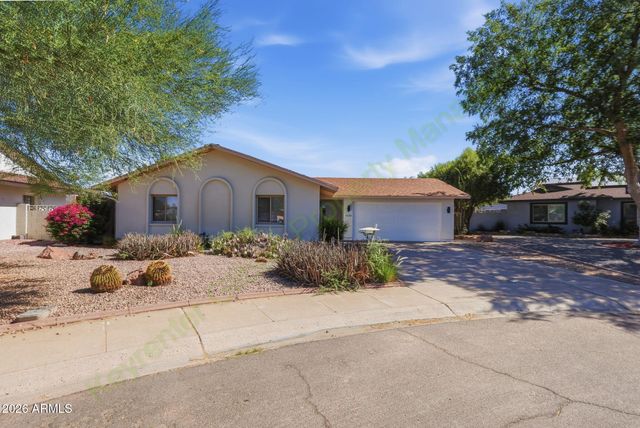8608 E WHITTON Avenue, Scottsdale, AZ 85251