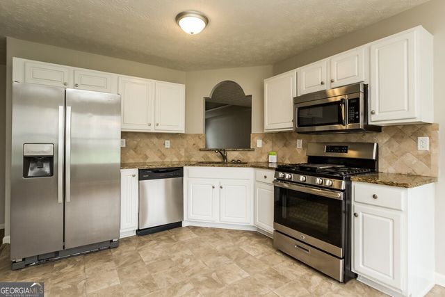 650 Compton Lane, Mcdonough, GA 30253