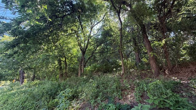 906 Sleepy Hollow Drive, Cedar Hill, TX 75104