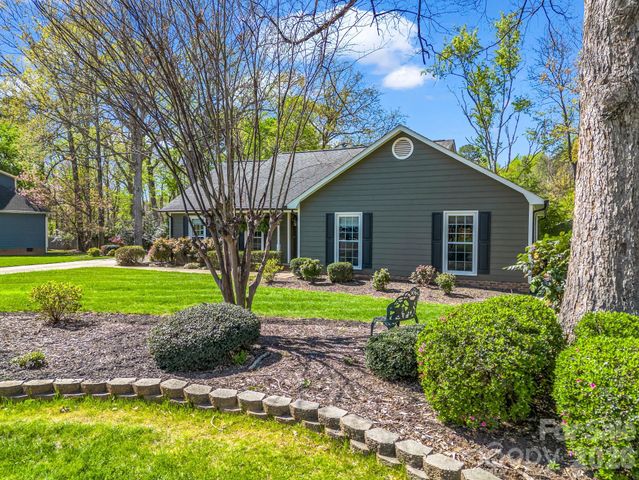 2340 Wynbourne Road, Gastonia, NC 28056