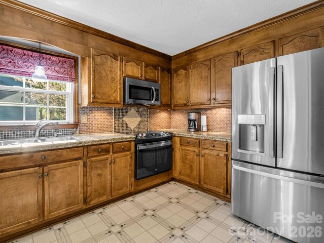 2340 Wynbourne Road, Gastonia, NC 28056