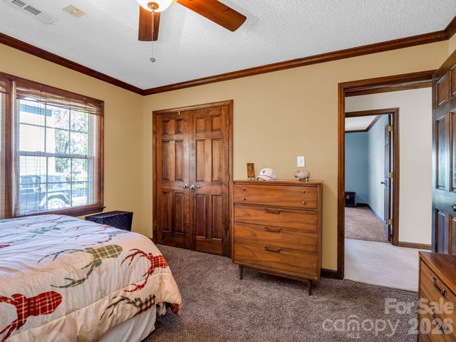 2340 Wynbourne Road, Gastonia, NC 28056