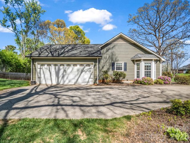 2340 Wynbourne Road, Gastonia, NC 28056