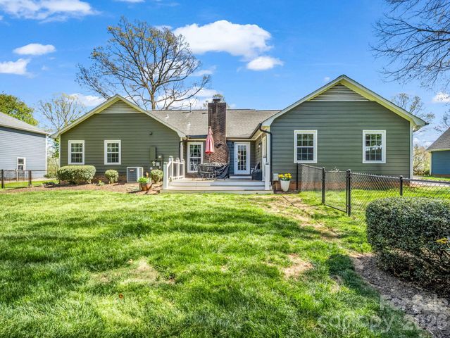 2340 Wynbourne Road, Gastonia, NC 28056