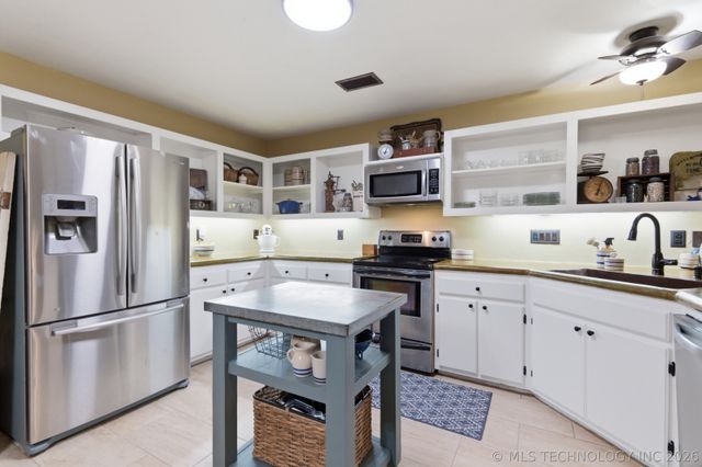 448 Springview Drive, Skiatook, OK 74070