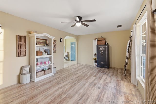 448 Springview Drive, Skiatook, OK 74070