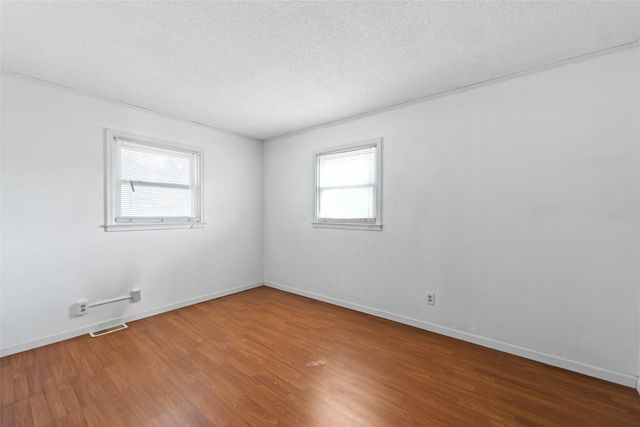 1530 Jade Street, Kellogg, IA 50135