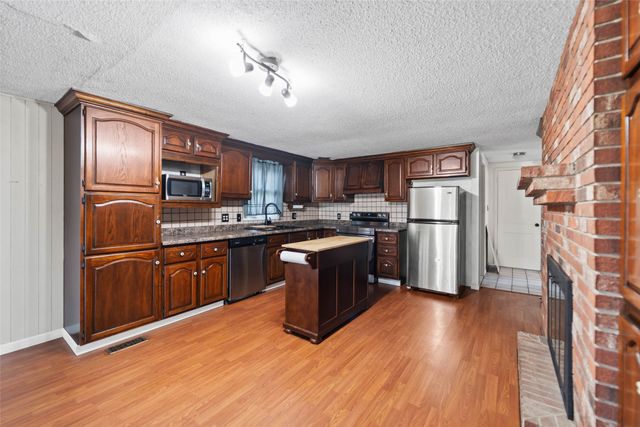 1530 Jade Street, Kellogg, IA 50135