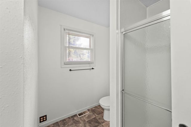 1530 Jade Street, Kellogg, IA 50135