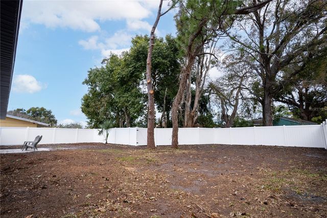 11071 NAVAJO DRIVE, St Petersburg, FL 33708