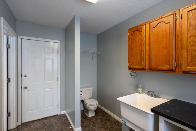 2460 N LAKE OF THE WOODS RD, Columbia, MO 65202