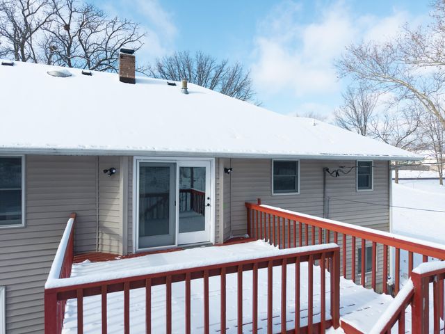 2460 N LAKE OF THE WOODS RD, Columbia, MO 65202