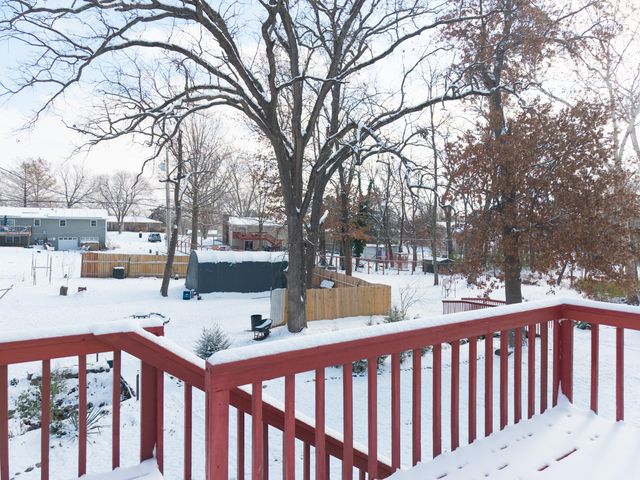 2460 N LAKE OF THE WOODS RD, Columbia, MO 65202