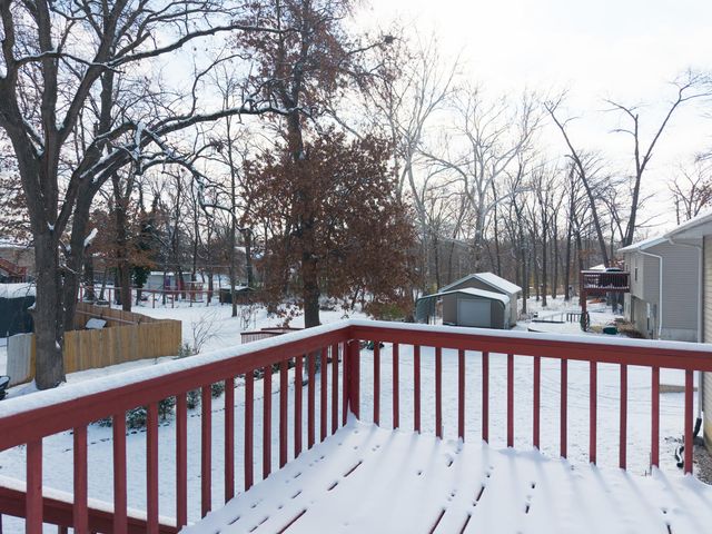 2460 N LAKE OF THE WOODS RD, Columbia, MO 65202