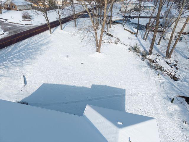 2460 N LAKE OF THE WOODS RD, Columbia, MO 65202