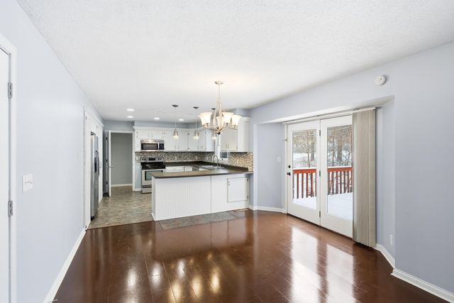 2460 N LAKE OF THE WOODS RD, Columbia, MO 65202