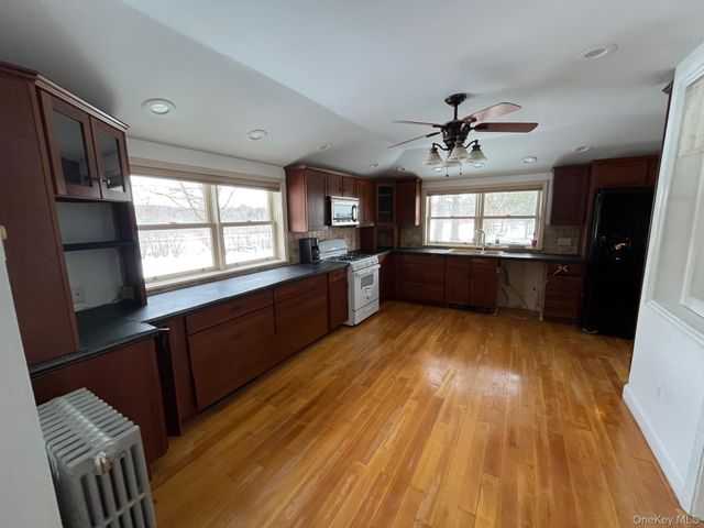 5 Elm, Howells, NY 10940