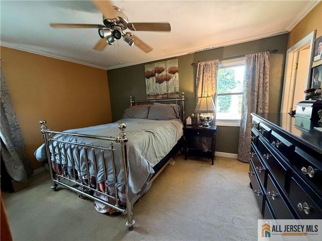 21 Drake Avenue, Monroe, NJ 08831