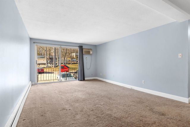 2 Silvestri Cir Unit 13, Derry, NH 03038