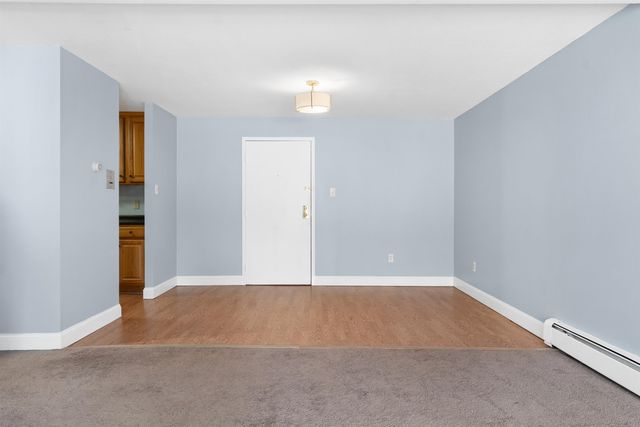 2 Silvestri Cir Unit 13, Derry, NH 03038