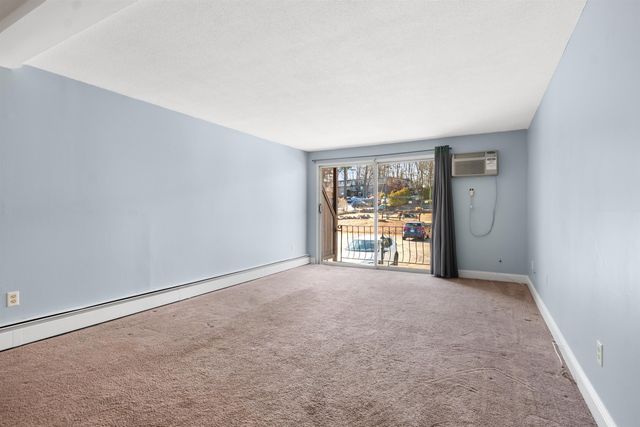 2 Silvestri Cir Unit 13, Derry, NH 03038