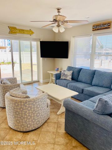 10 4th Avenue 102, Ortley Beach, NJ 08751
