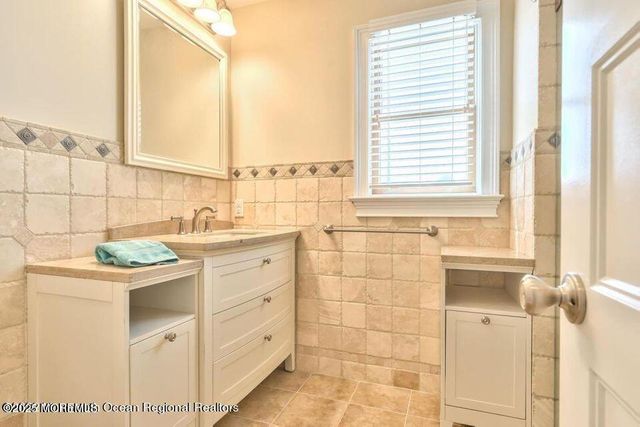 10 4th Avenue 102, Ortley Beach, NJ 08751