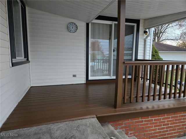 7334 Greenleaf Avenue, Parma, OH 44130