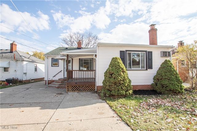 7334 Greenleaf Avenue, Parma, OH 44130