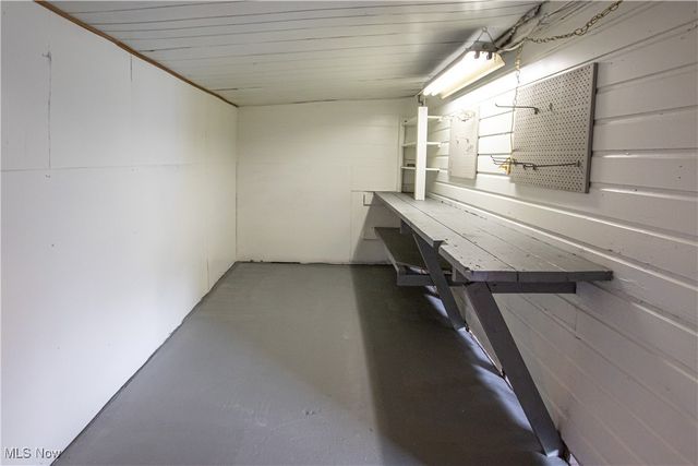 7334 Greenleaf Avenue, Parma, OH 44130