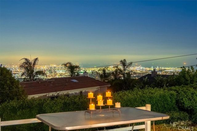 5 Toprail, Rancho Palos Verdes, CA 90275