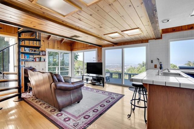 5 Toprail, Rancho Palos Verdes, CA 90275