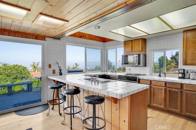 5 Toprail, Rancho Palos Verdes, CA 90275