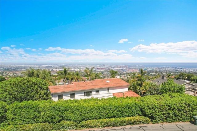 5 Toprail, Rancho Palos Verdes, CA 90275