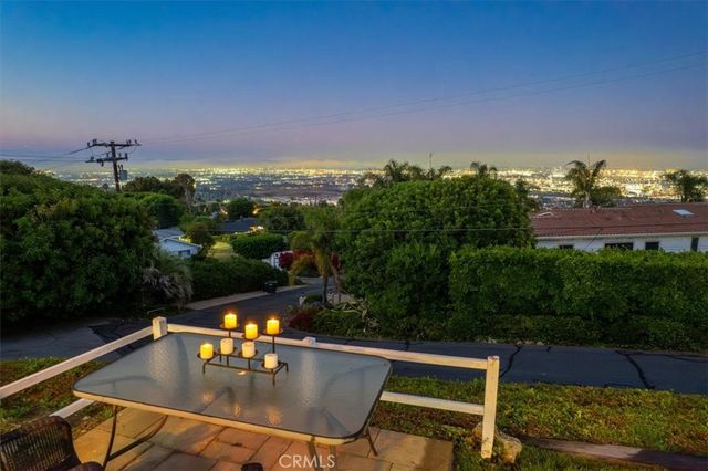 5 Toprail, Rancho Palos Verdes, CA 90275