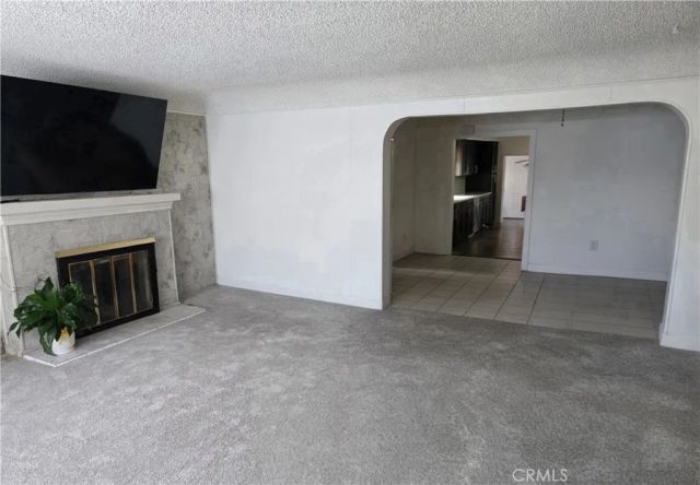 8216 S Van Ness Avenue, Los Angeles, CA 90047