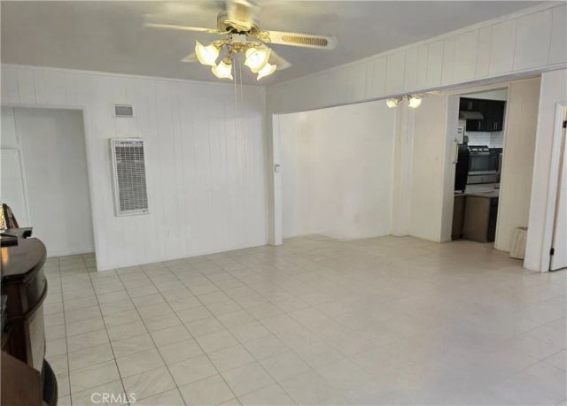 8216 S Van Ness Avenue, Los Angeles, CA 90047