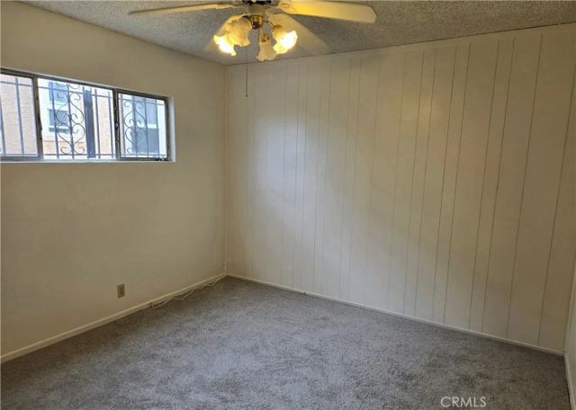 8216 S Van Ness Avenue, Los Angeles, CA 90047