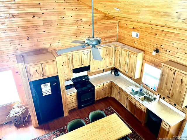 00 PR, Rocksprings, TX 78880