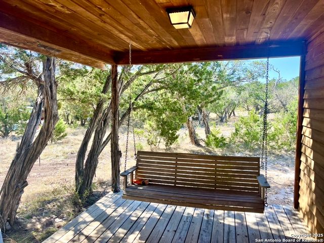 00 PR, Rocksprings, TX 78880