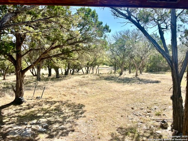 00 PR, Rocksprings, TX 78880