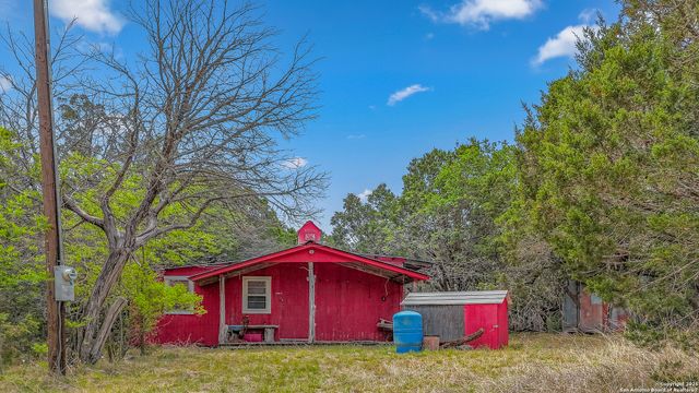 00 PR, Rocksprings, TX 78880