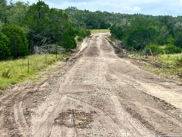 00 PR, Rocksprings, TX 78880