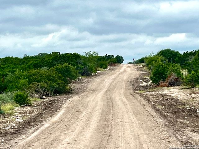 00 PR, Rocksprings, TX 78880