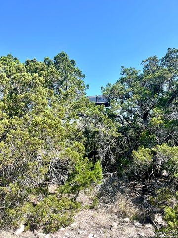 00 PR, Rocksprings, TX 78880