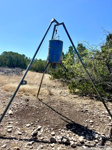 00 PR, Rocksprings, TX 78880