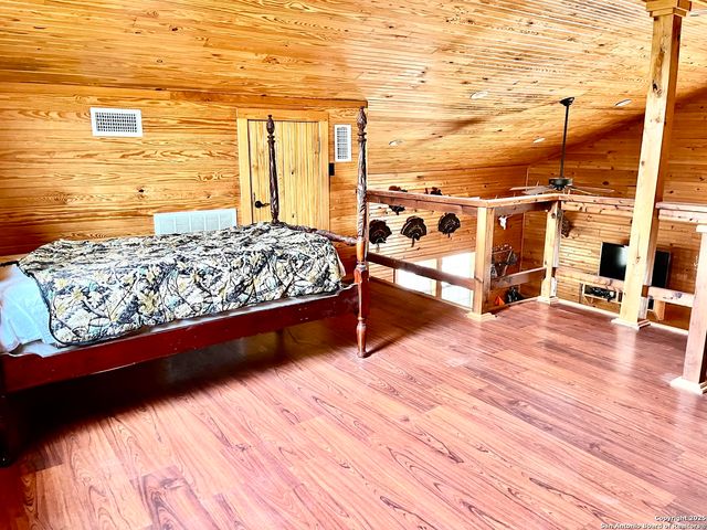 00 PR, Rocksprings, TX 78880